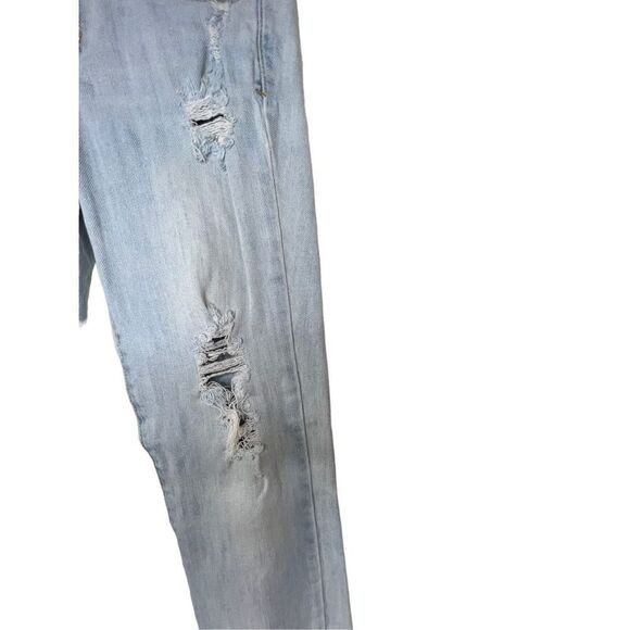 American Eagle Super Distressed Light Wash Skinny Jeans - Picture 2 of 8